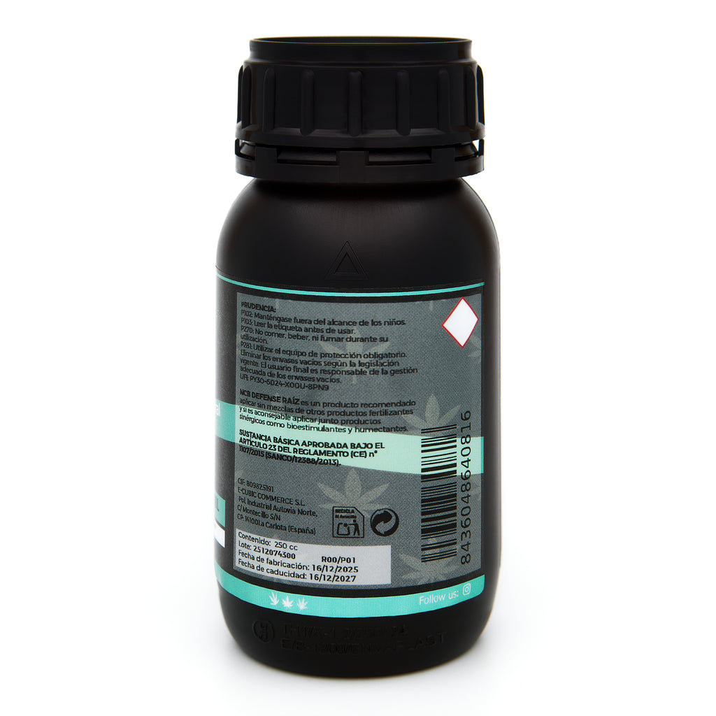 Bote negro de 250 mililitros NCB DEFENSE RAIZ - fungicida orgánico marca NatureCanBe – producto fungicida – etiqueta azul clarito