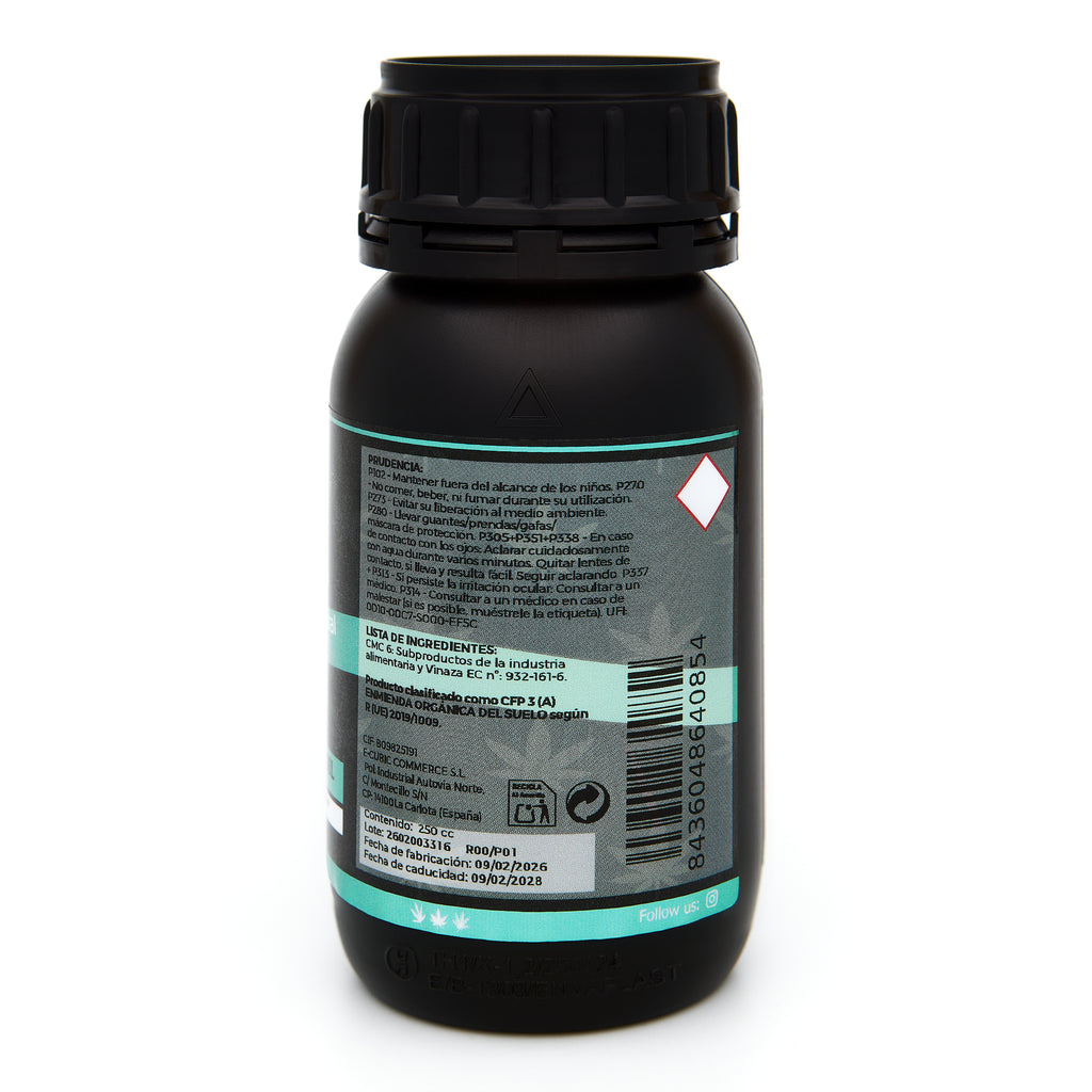Bote negro de 250 mililitros NCB DEFENSE SOIL - fungicida orgánico marca NatureCanBe – producto fungicida – etiqueta azul clarito