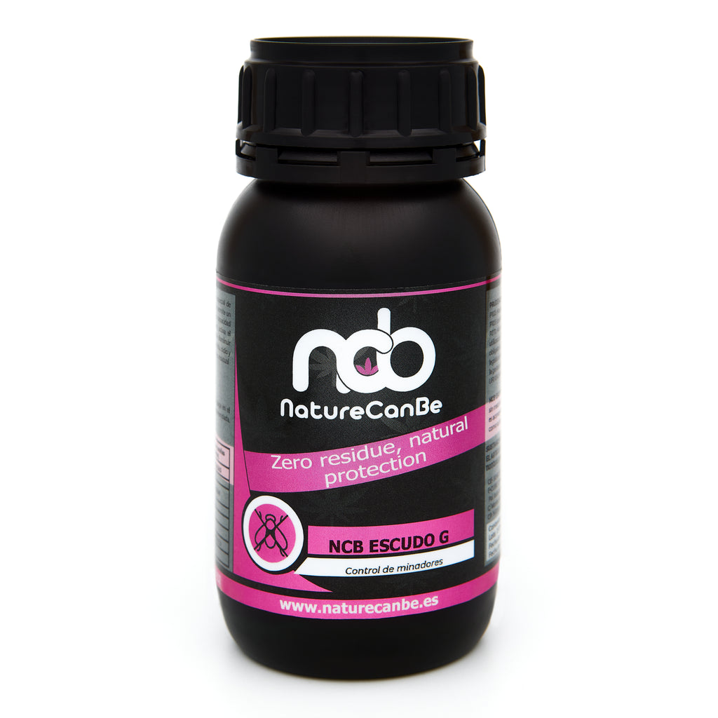 Bote negro de 250 mililitros NCB ESCUDO G - insecticida orgánico marca NatureCanBe – producto insecticida – etiqueta rosa fucsia 