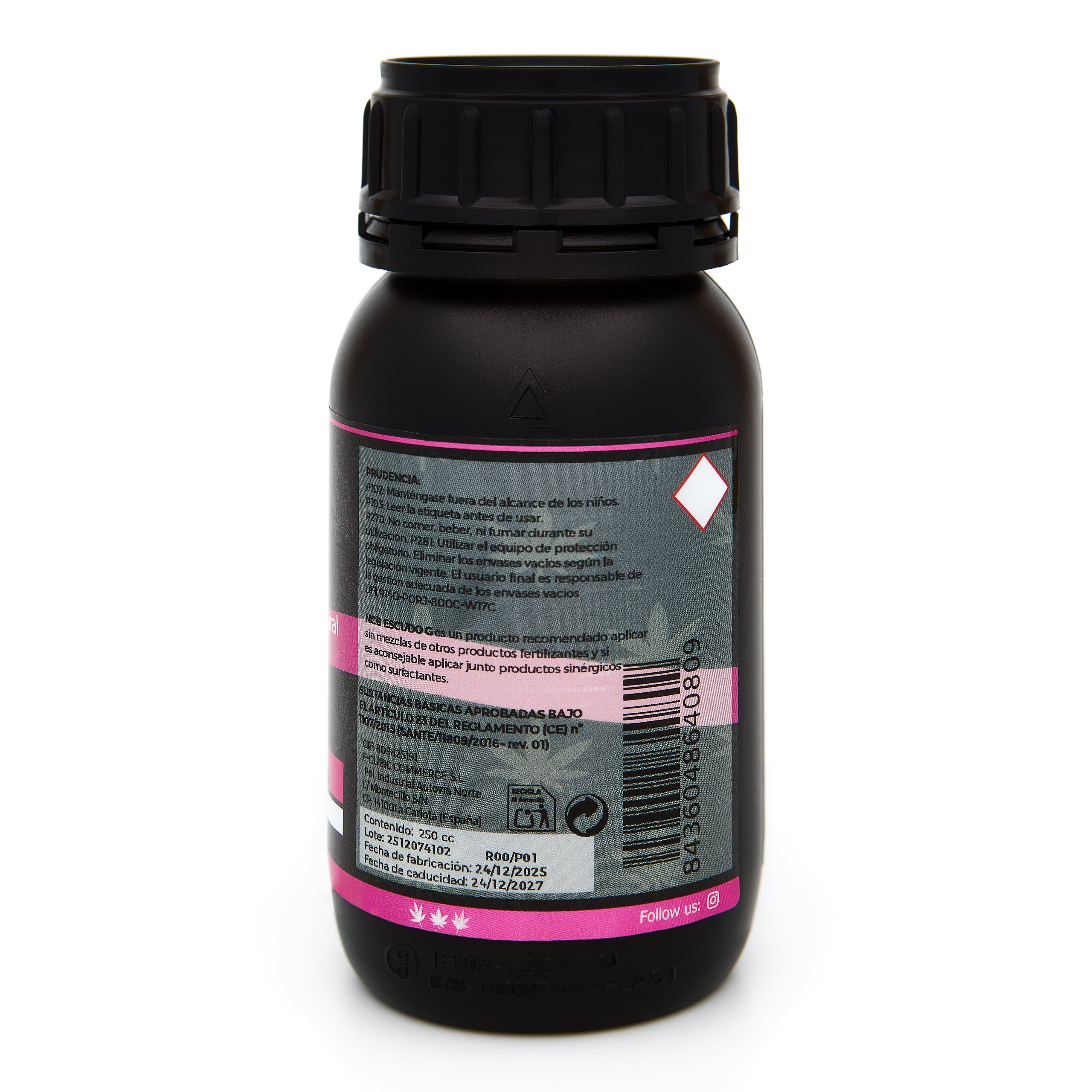Bote negro de 250 mililitros NCB ESCUDO G - insecticida orgánico marca NatureCanBe – producto insecticida – etiqueta rosa fucsia 