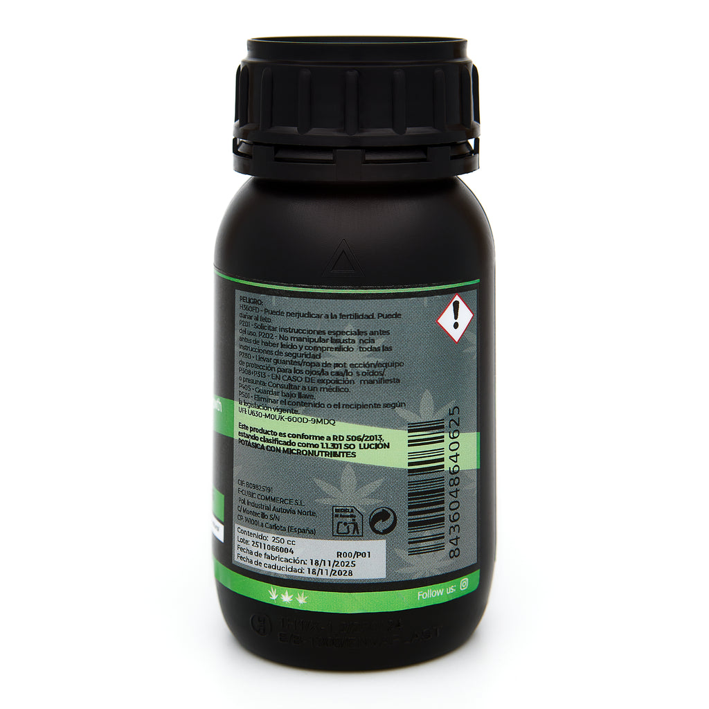 Bote negro de 250 mililitros NCB FLOWERING - producto marca NatureCanBe – producto bioestimulante orgánico – etiqueta verde