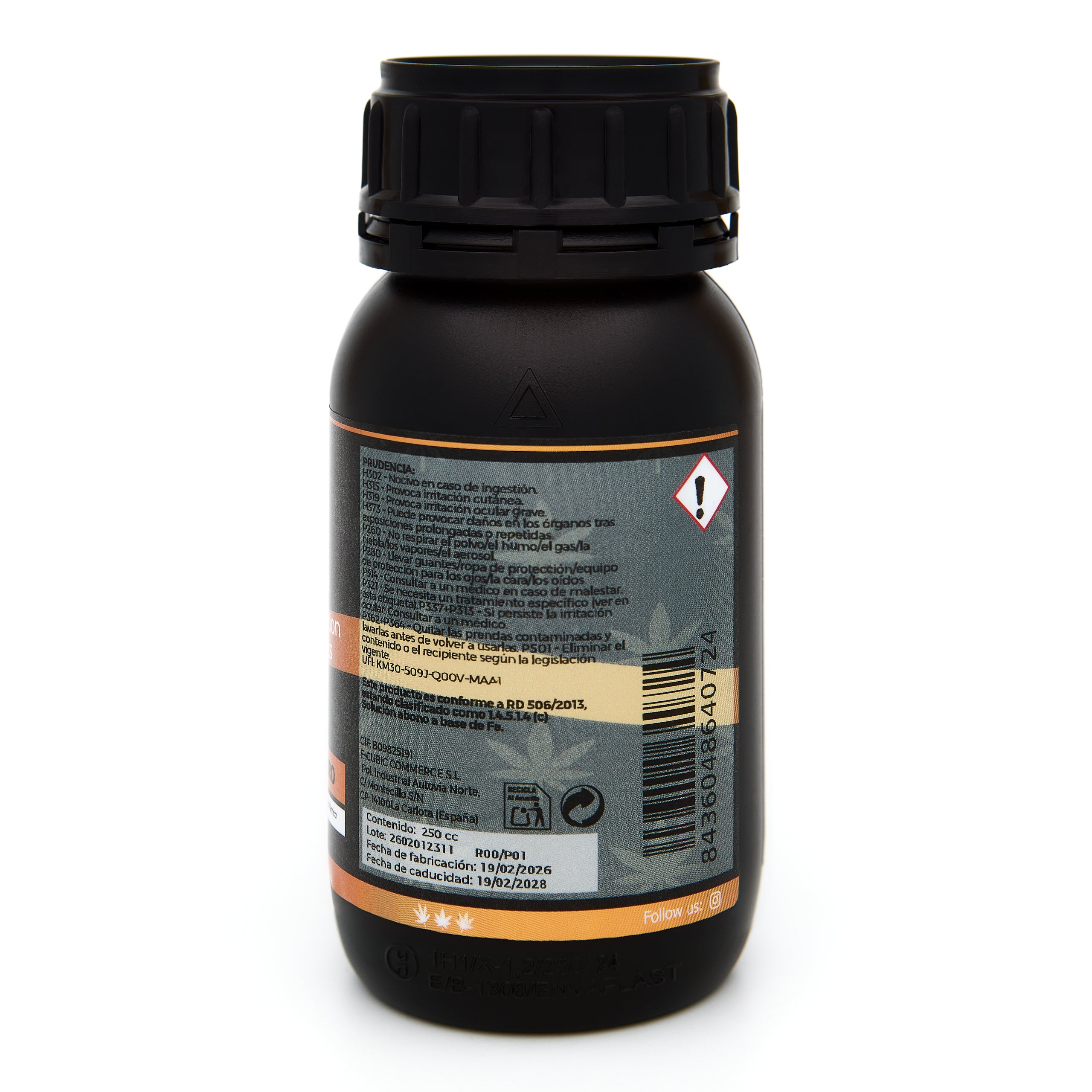 Bote negro de 250 mililitros NCB TITAN FERRO - producto marca NatureCanBe – producto nutricional orgánico – etiqueta anaranjada