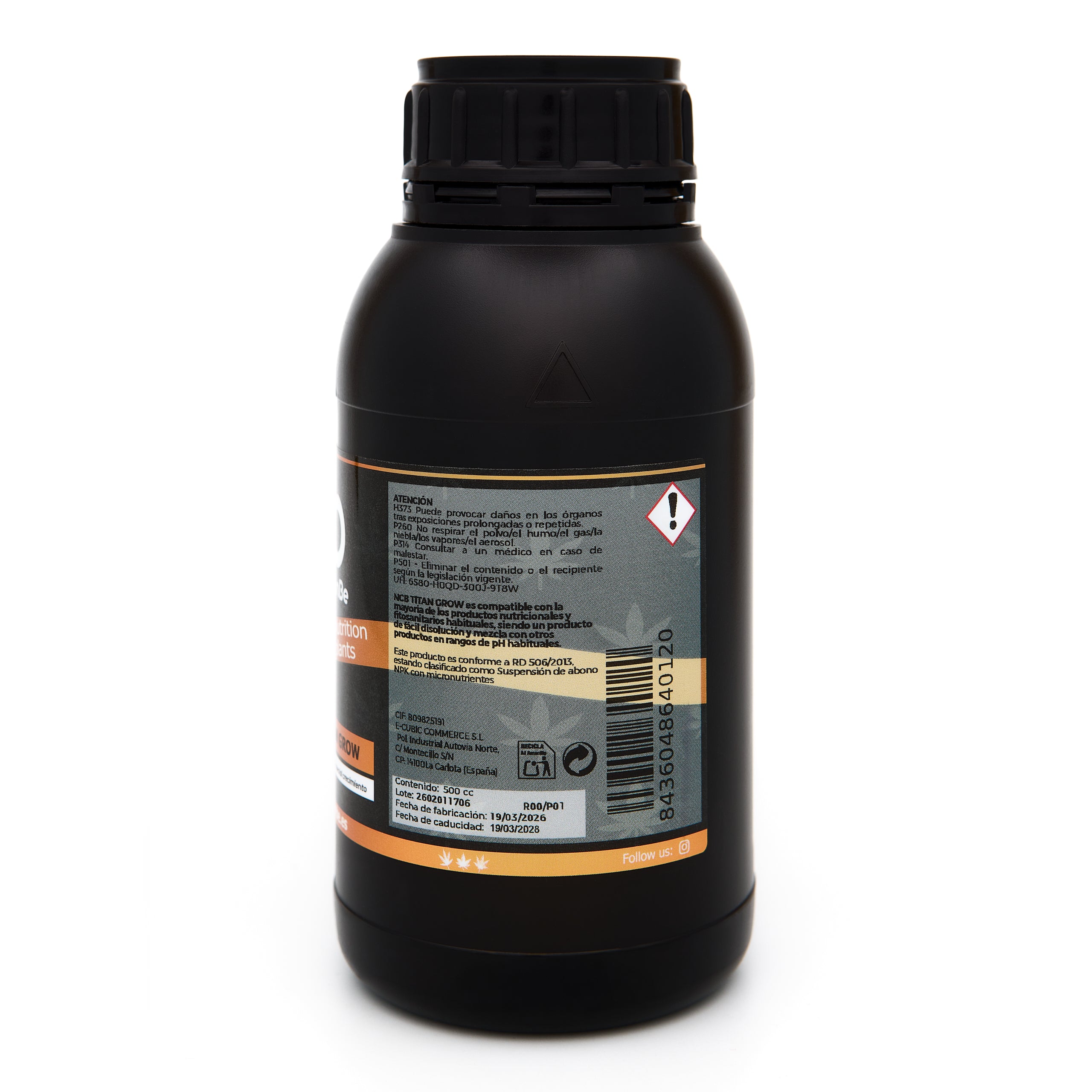 Bote negro de 500 mililitros NCB TITAN GROW - producto marca NatureCanBe – producto nutricional orgánico – etiqueta anaranjada
