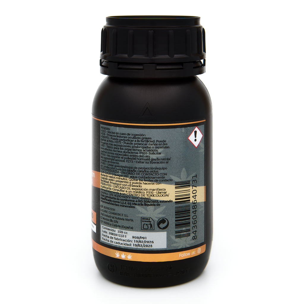 Bote negro de 250 mililitros NCB TITAN MICROS - producto marca NatureCanBe – producto nutricional orgánico – etiqueta anaranjada
